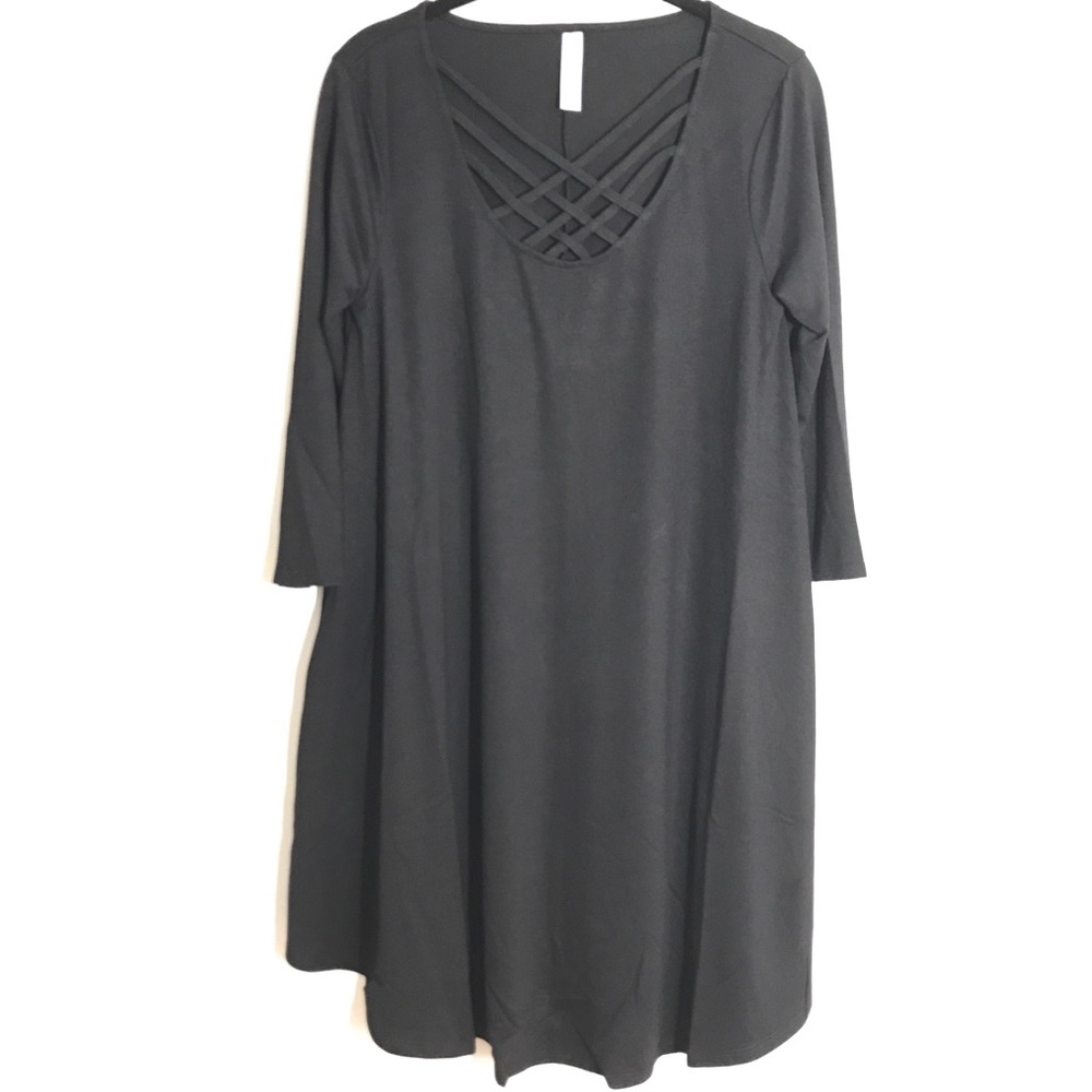 Crisscross black Swing dress - Picture 3 of 6